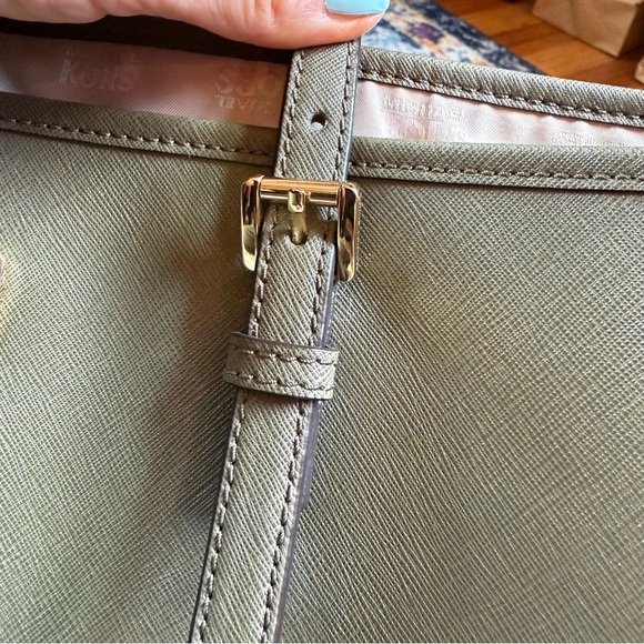 Michael Kors Jet Set Travel Tote In Olive Green - Picture 6 of 11